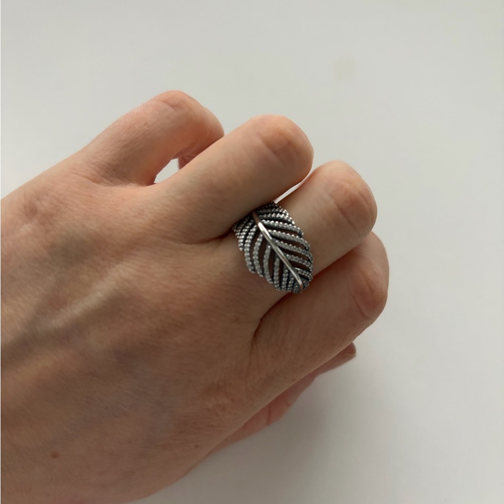 Pandora Silver Textured Leaf Ring -Size 7